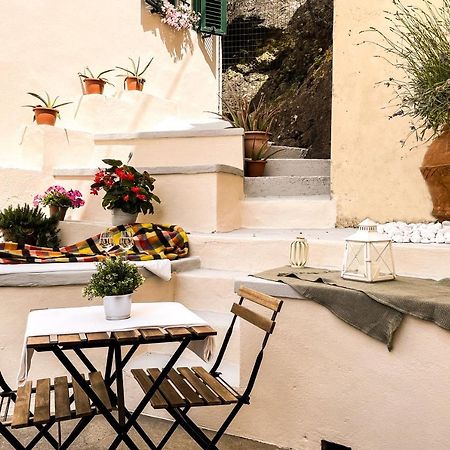 Casa Storica Con Terrazzo Villa Castellina Marittima Exterior foto