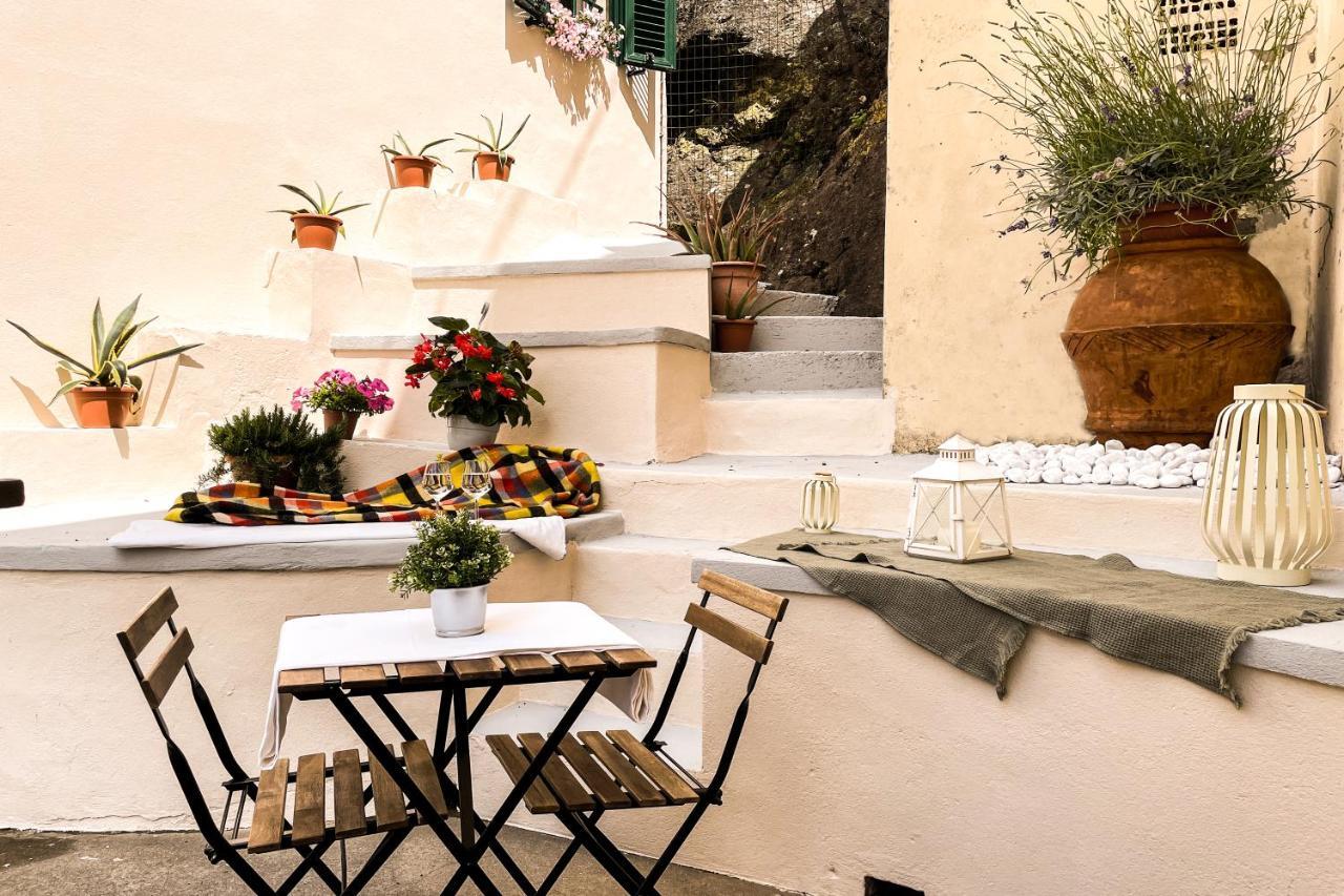 Casa Storica Con Terrazzo Villa Castellina Marittima Exterior foto