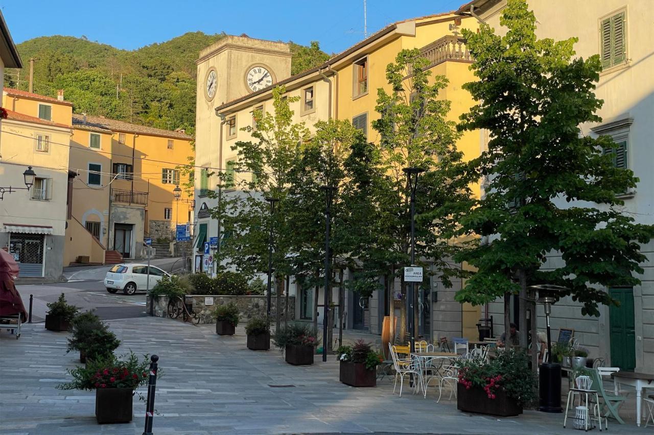 Casa Storica Con Terrazzo Villa Castellina Marittima Exterior foto